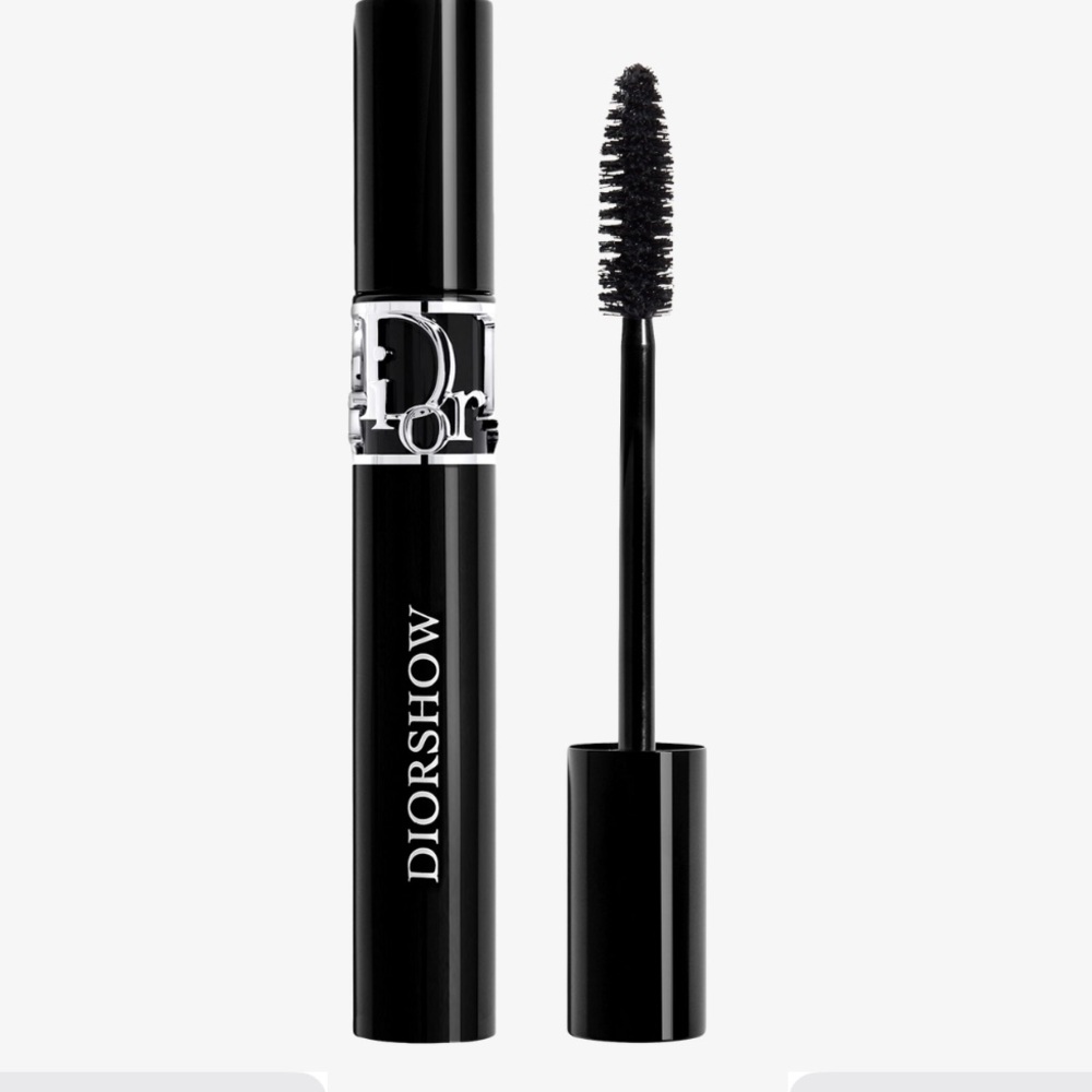 Dior mascara . Black new